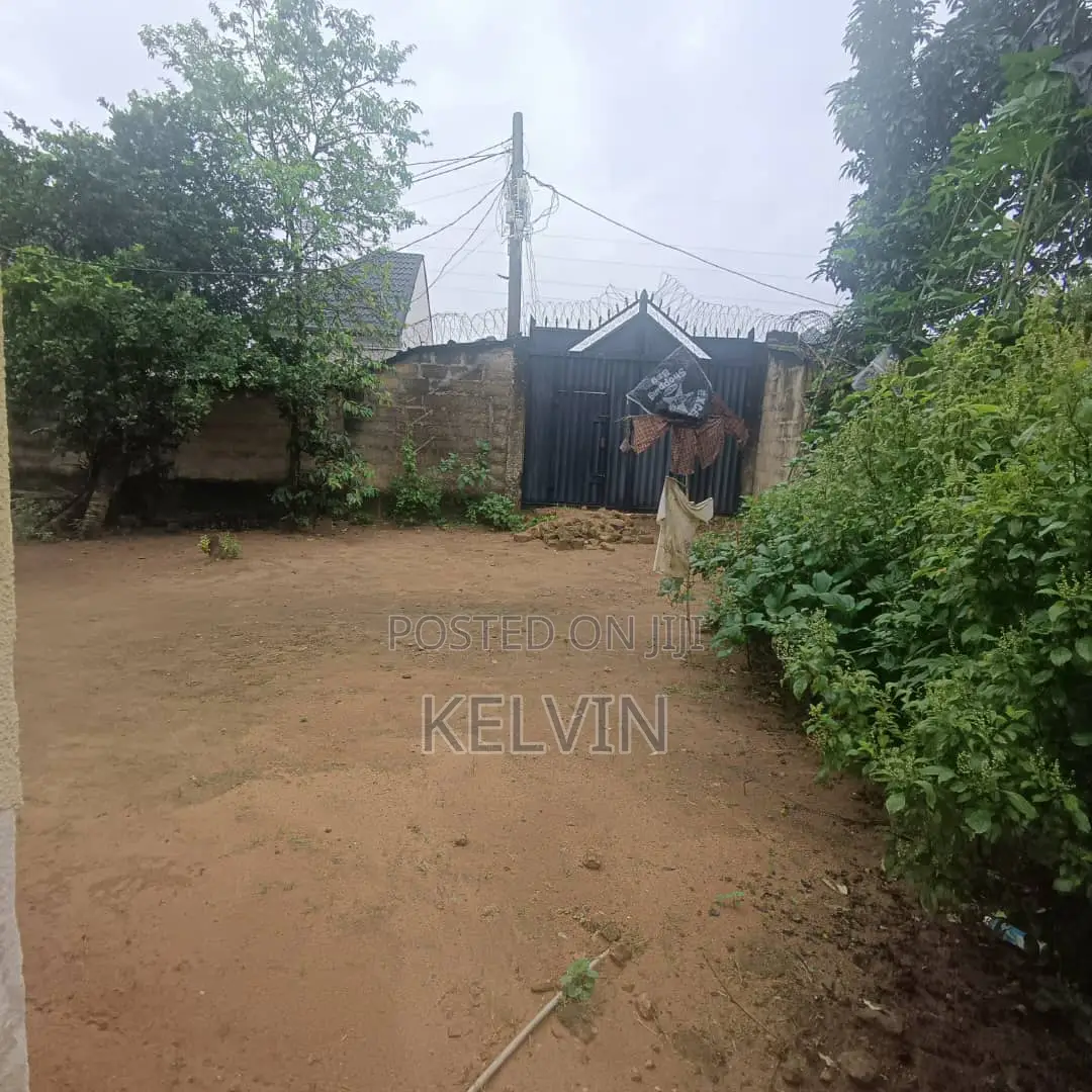 Furnished 4bdrm Bungalow in Mbaji Close, Osisioma Ngwa for sale