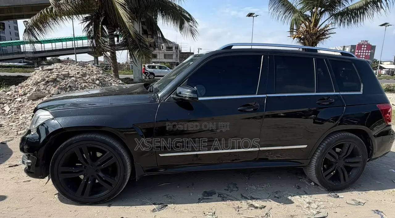 Mercedes-Benz GLK-Class 2014 Black