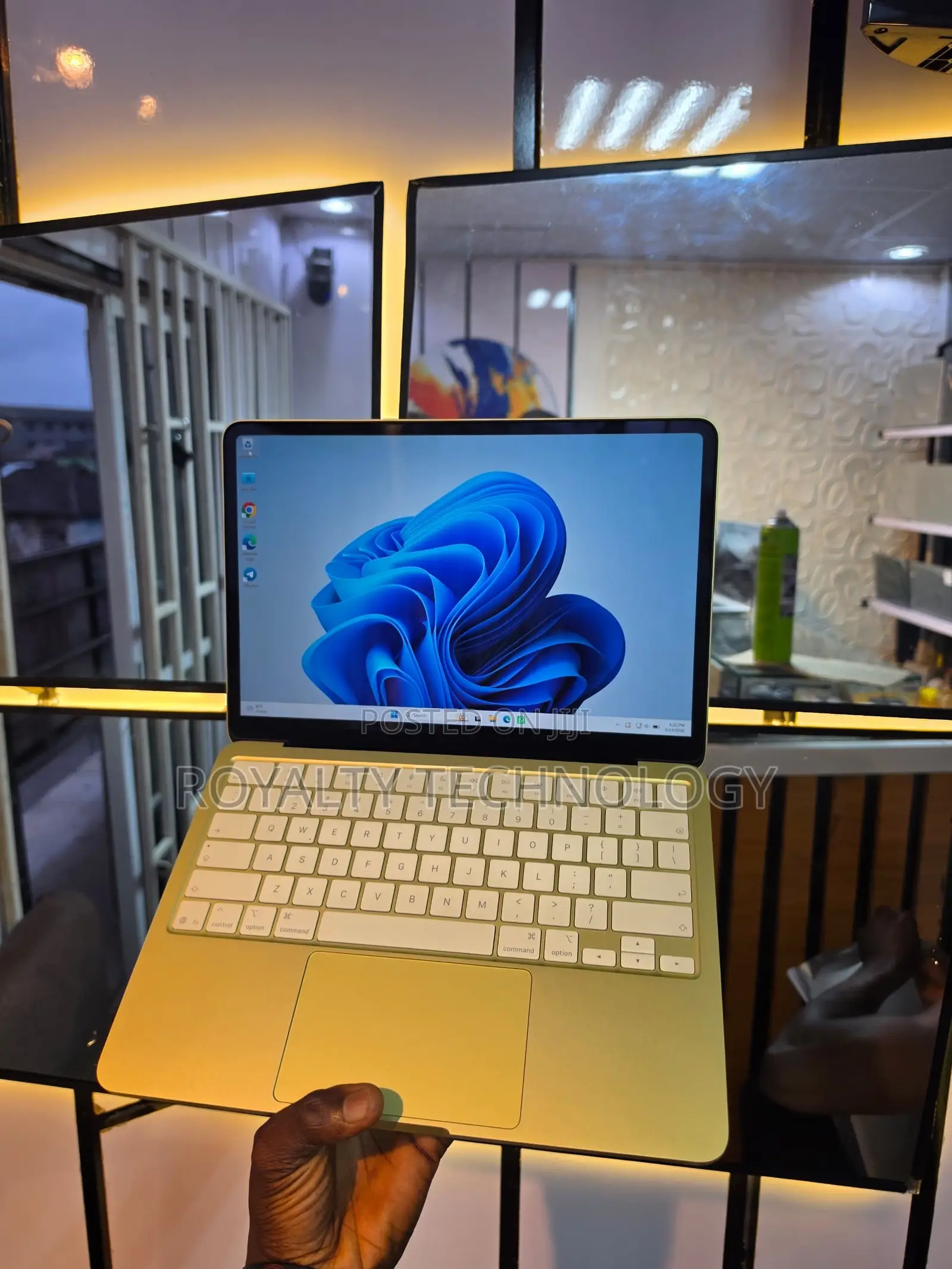 Laptop Apple MacBook Neo 2026 8GB Intel Core i5 SSD 512GB