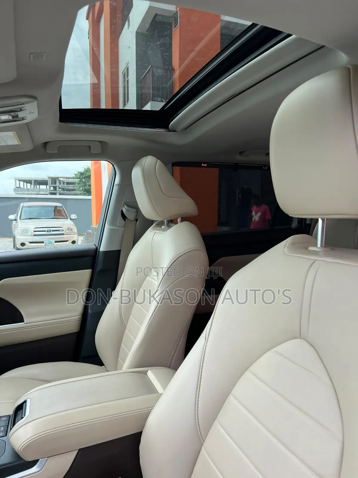 Toyota Highlander XLE 2021 Red