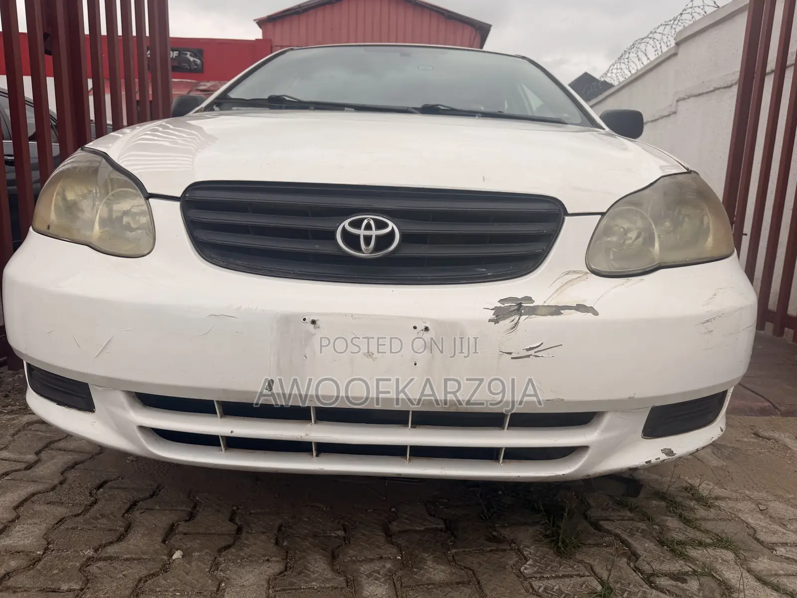 Toyota Corolla LE 2004 White
