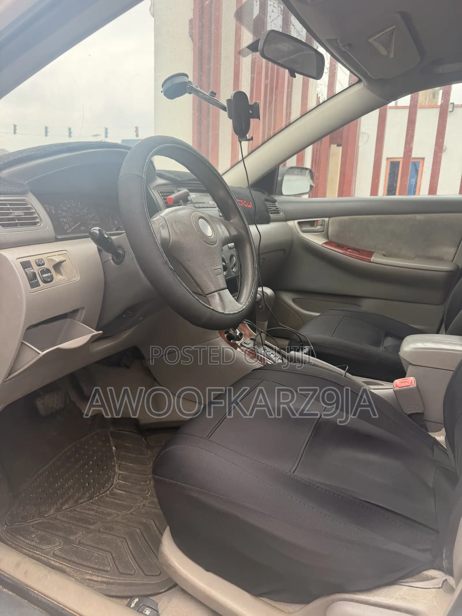 Toyota Corolla LE 2004 White