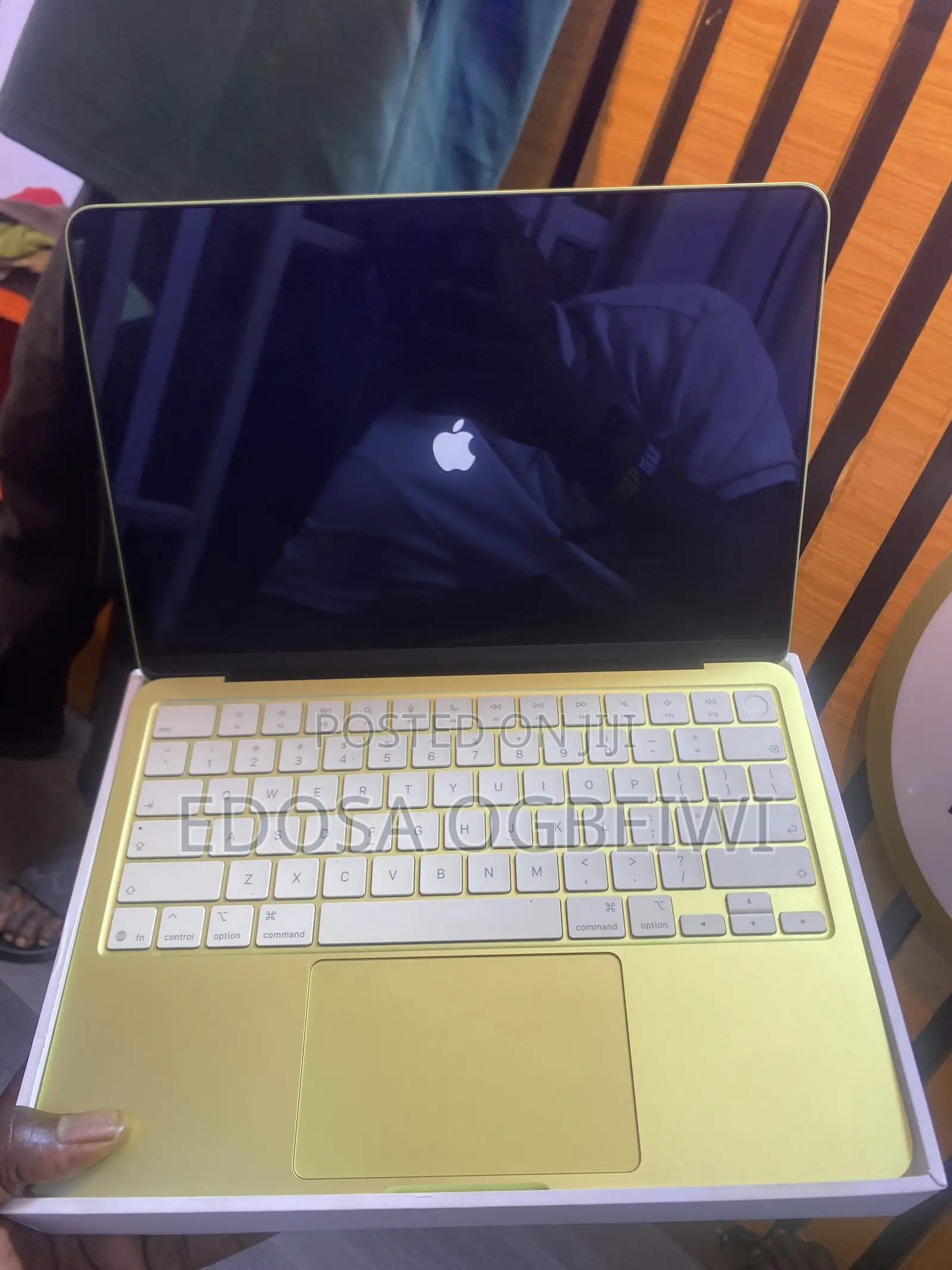 Laptop Apple MacBook Neo 2026 8GB SSD 512GB