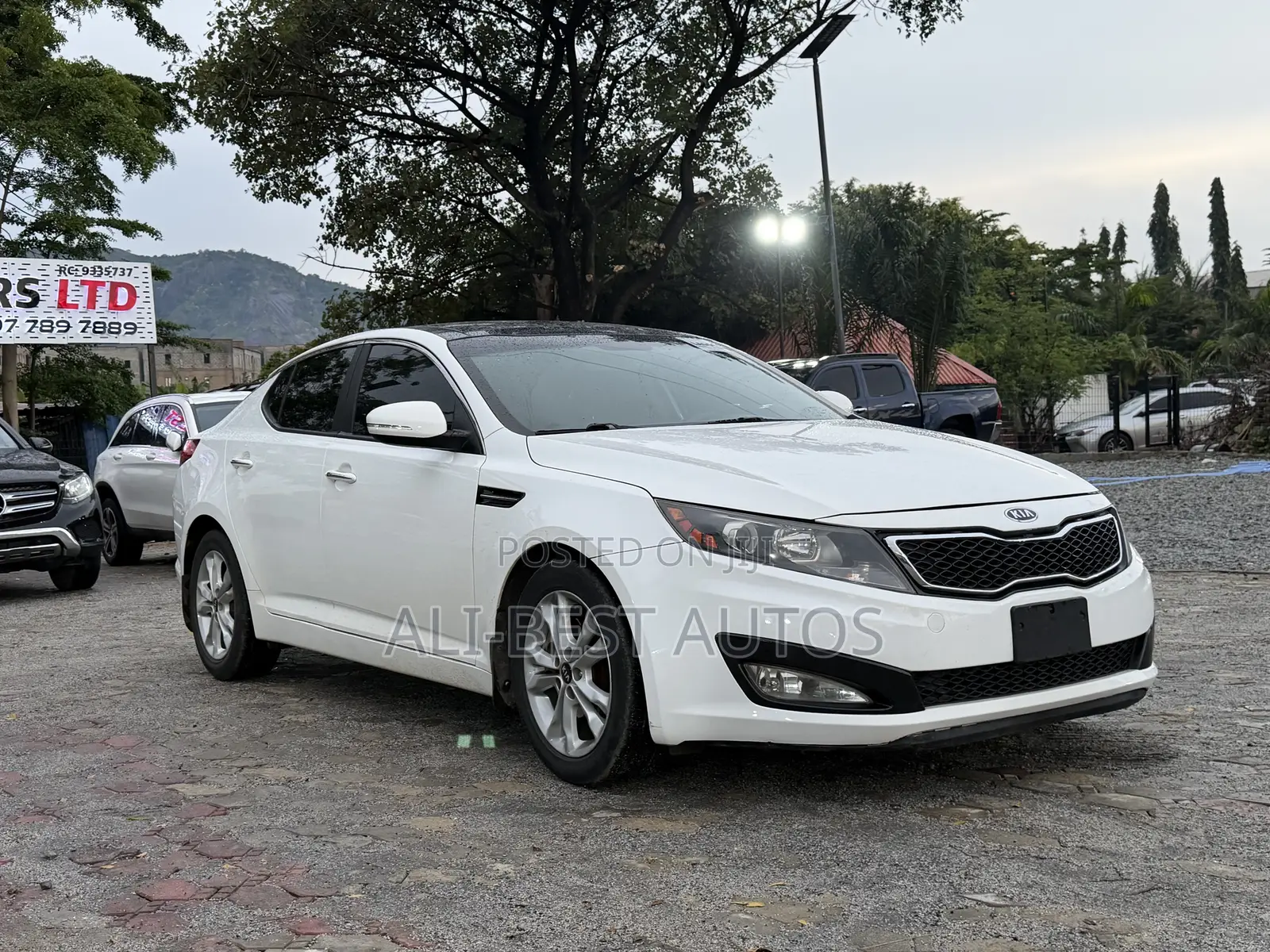 Kia Optima 2012 White