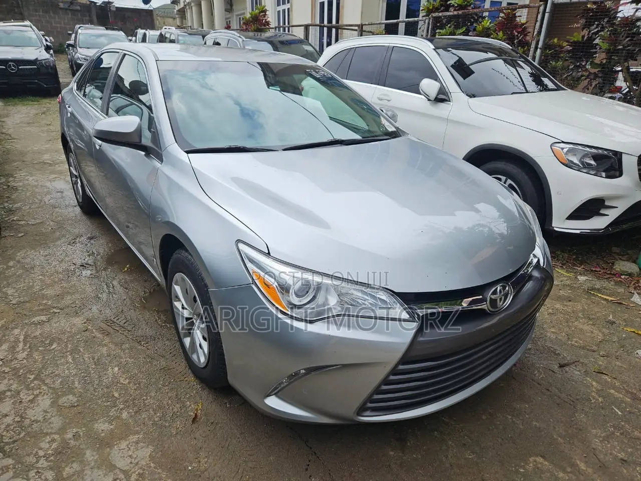 Toyota Camry 2016 Silver