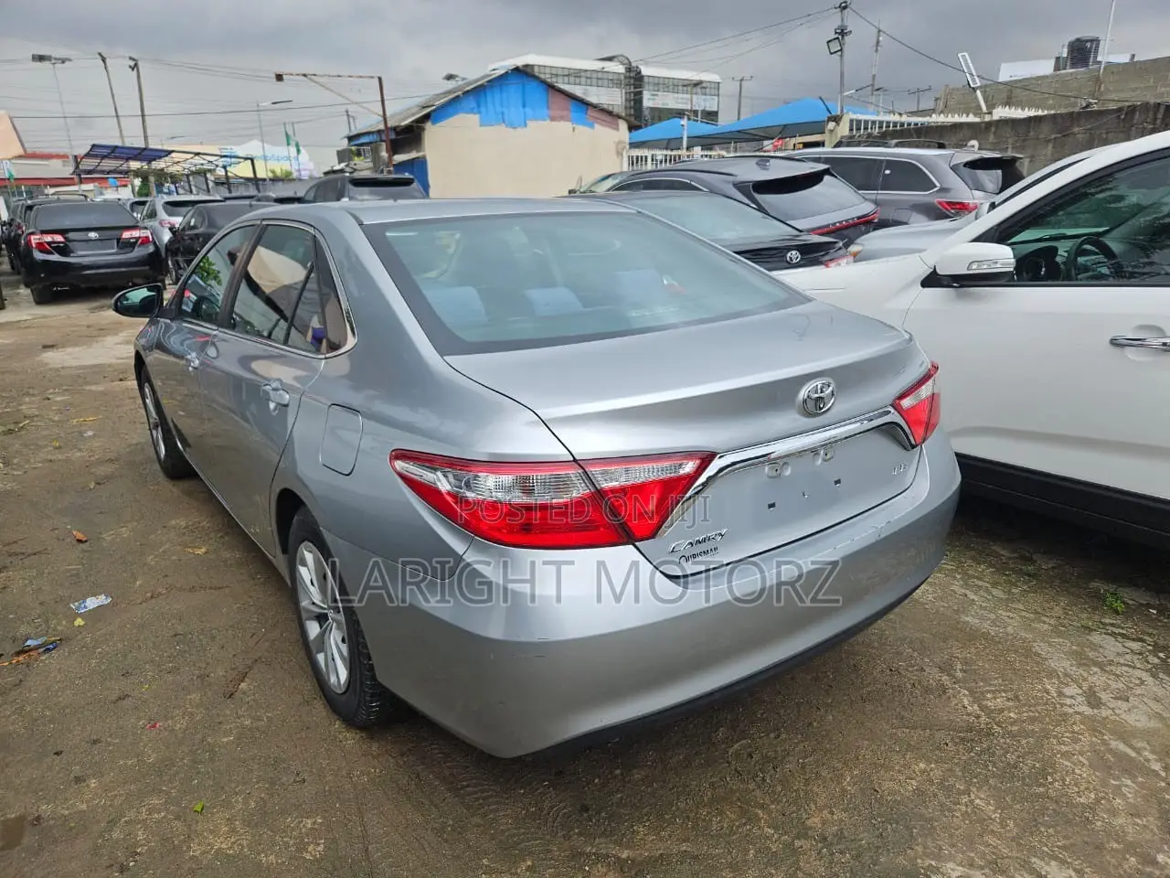 Toyota Camry 2016 Silver