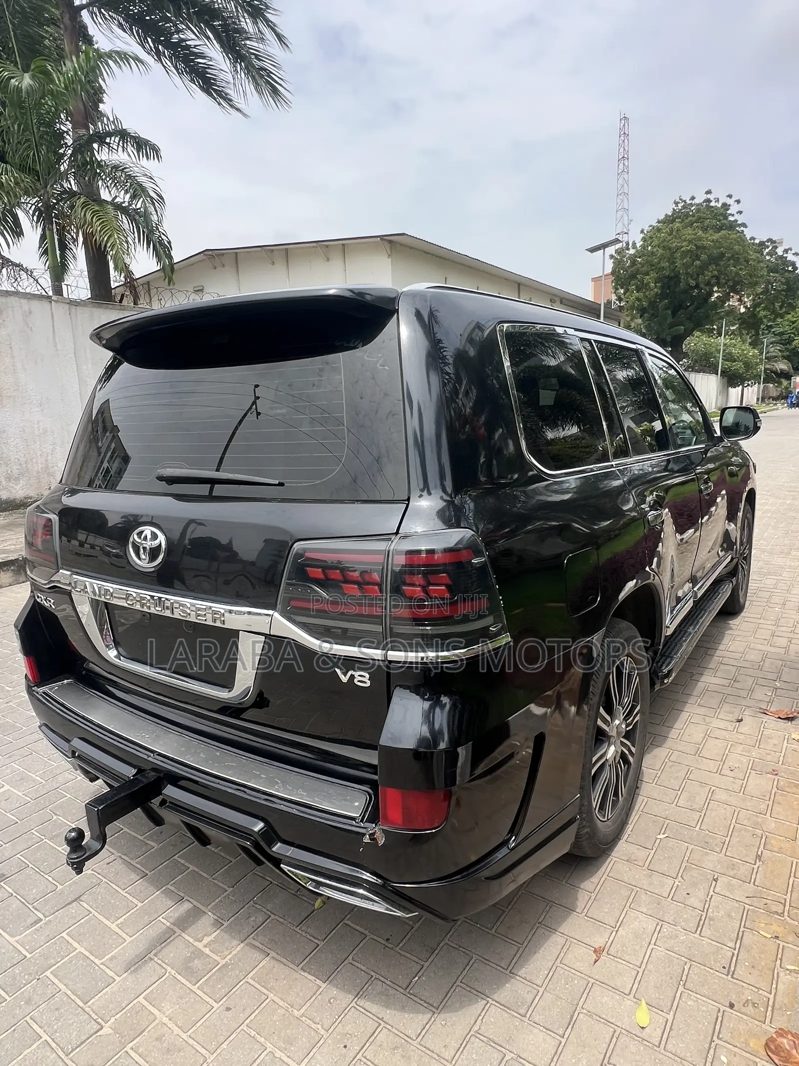 Toyota Land Cruiser 4.5 V8 GX-R 2015 Black