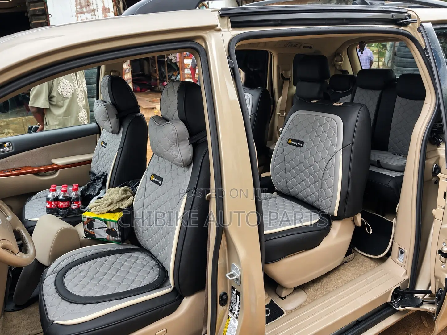 Sienna and Highlander 7 Seater Smile Face Leather Seat Cover