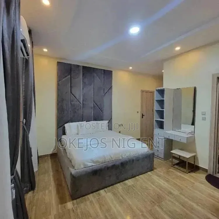3bdrm Townhouse/Terrace in Victoria Crest, Lafiaji for sale