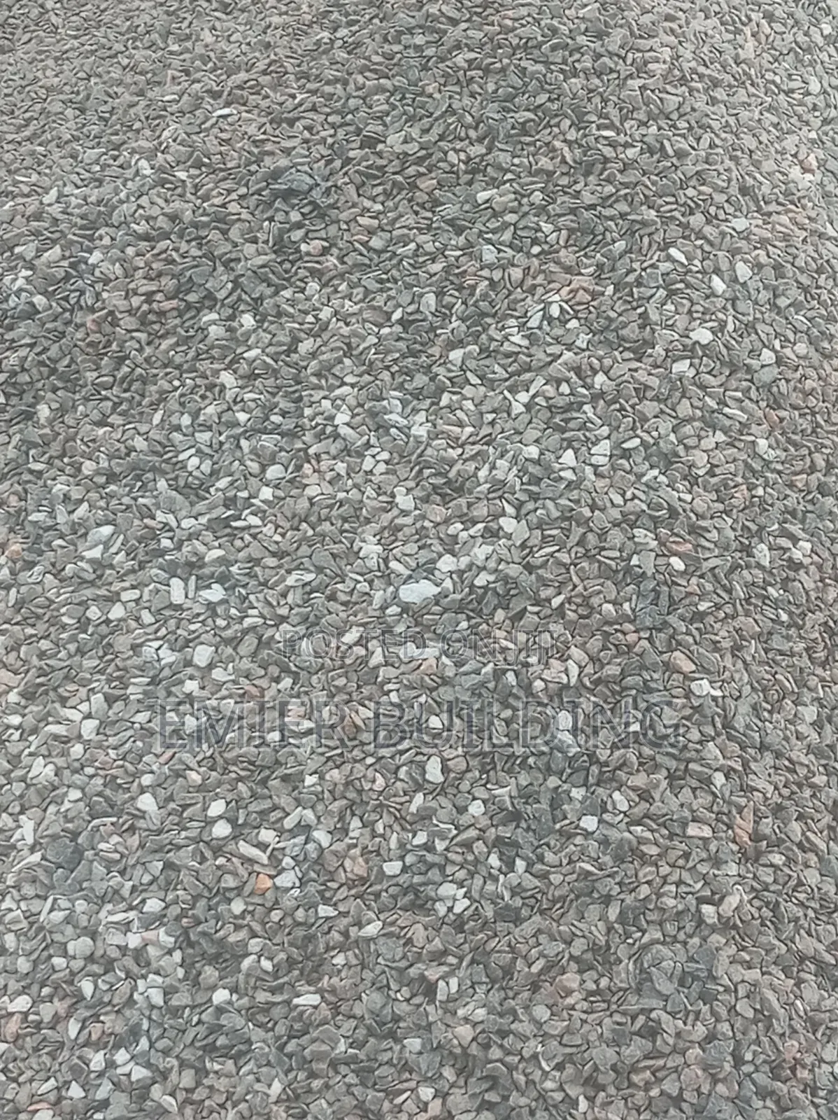 30 Tons Half Inches Granite Available