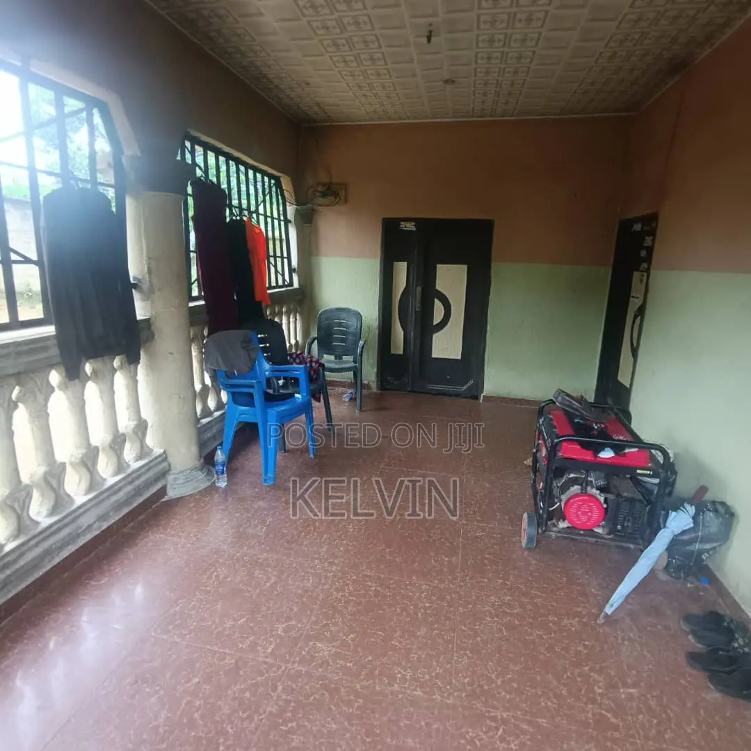 Furnished 4bdrm Bungalow in Mbaji Close, Osisioma Ngwa for sale