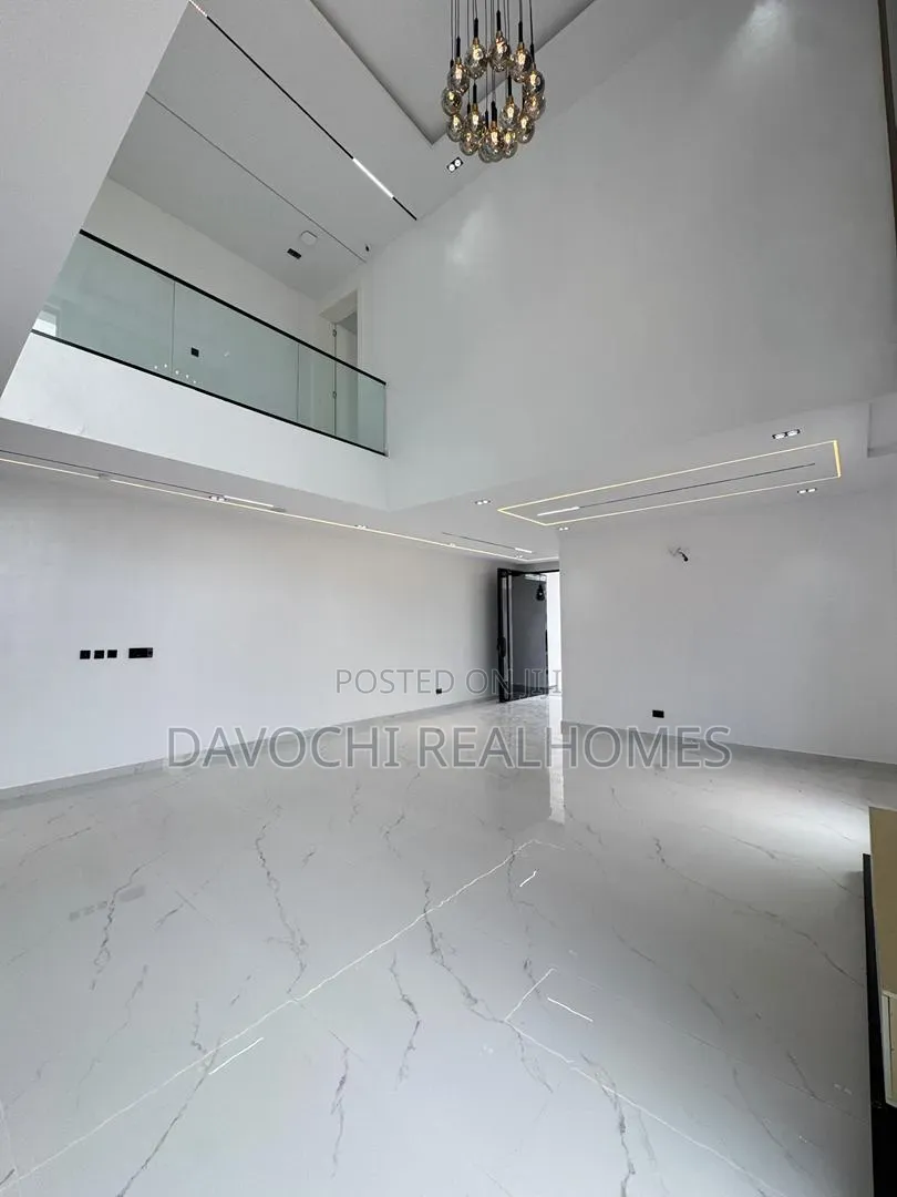 5bdrm Duplex in Ikate for sale