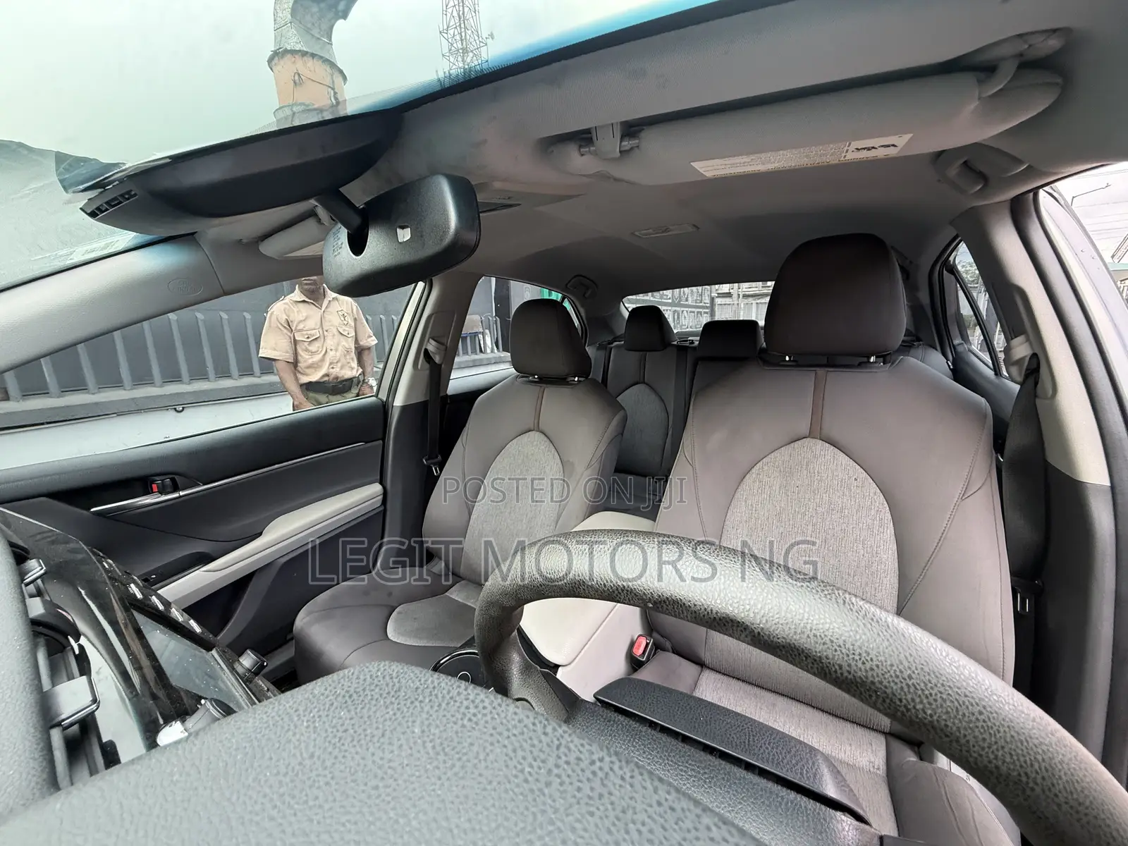 Toyota Camry LE FWD (2.5L 4cyl 8AM) 2018 Brown