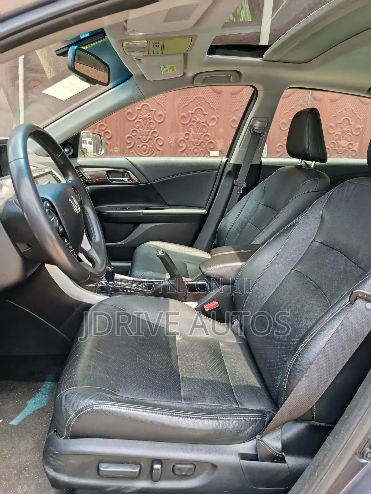 Honda Accord Touring V-6 4dr Sedan (3.5L 6cyl 6A) 2015 Gray