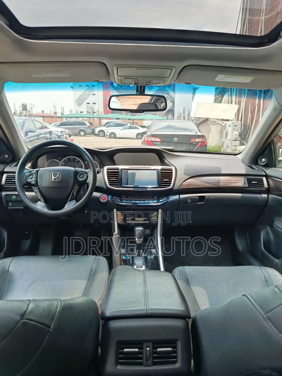 Honda Accord Touring V-6 4dr Sedan (3.5L 6cyl 6A) 2015 Gray