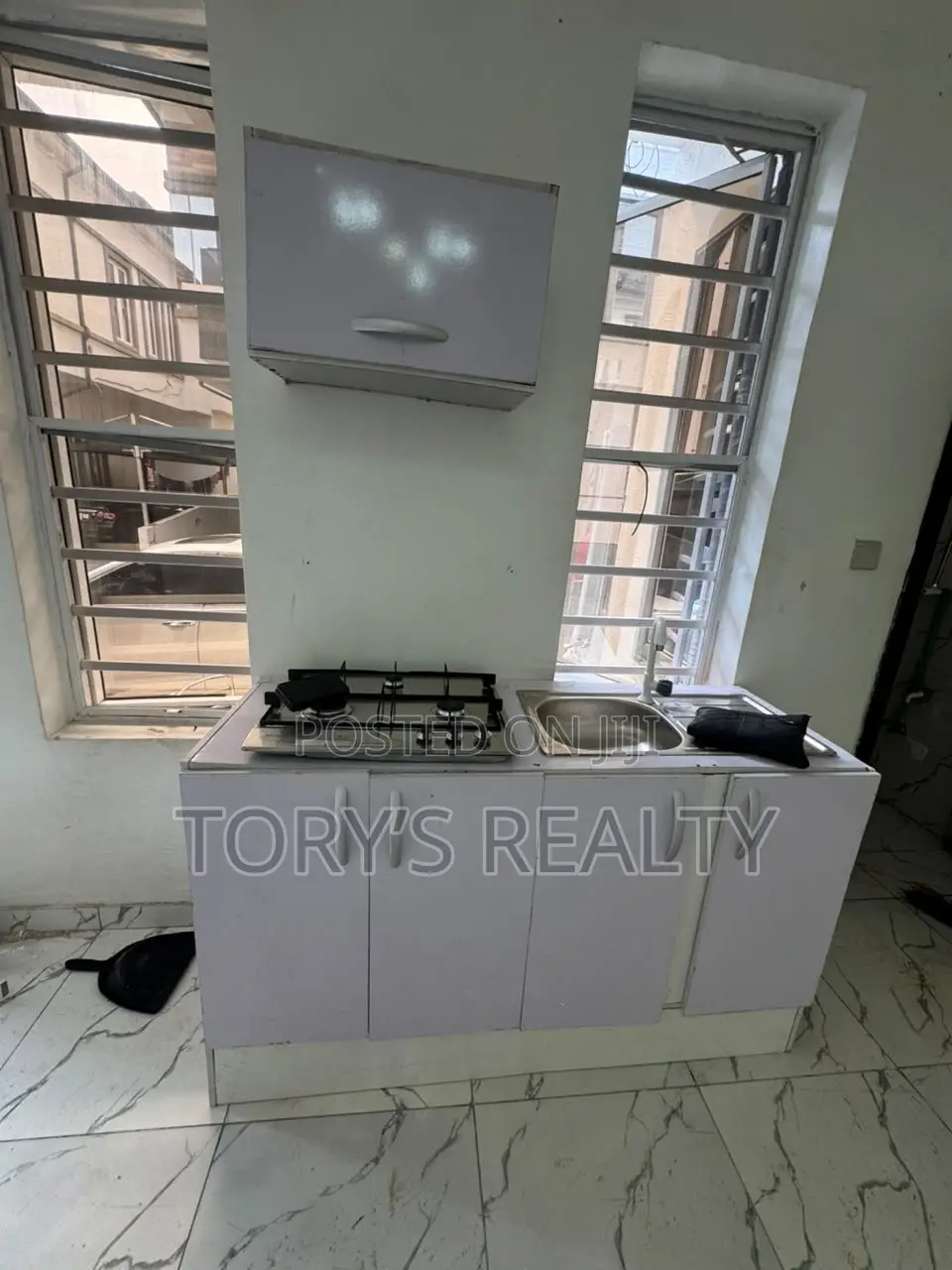 Studio Apartment in Lekki Phase 2 for rent