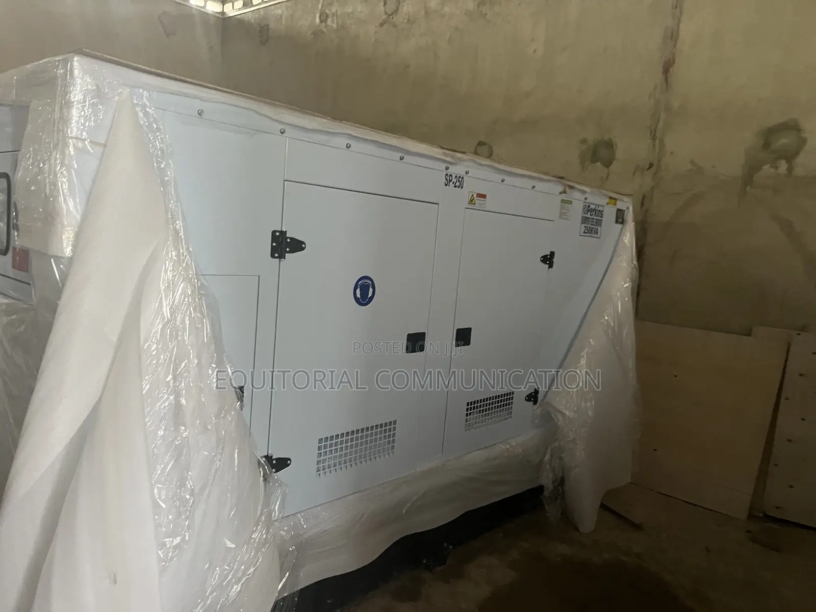 Perkins 250KVA Soundproof Diesel Power Set