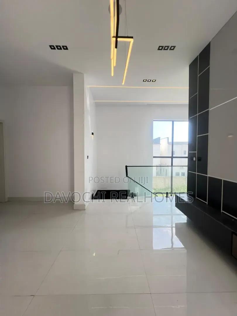 5bdrm Duplex in Off Lekki-Epe Expressway for rent