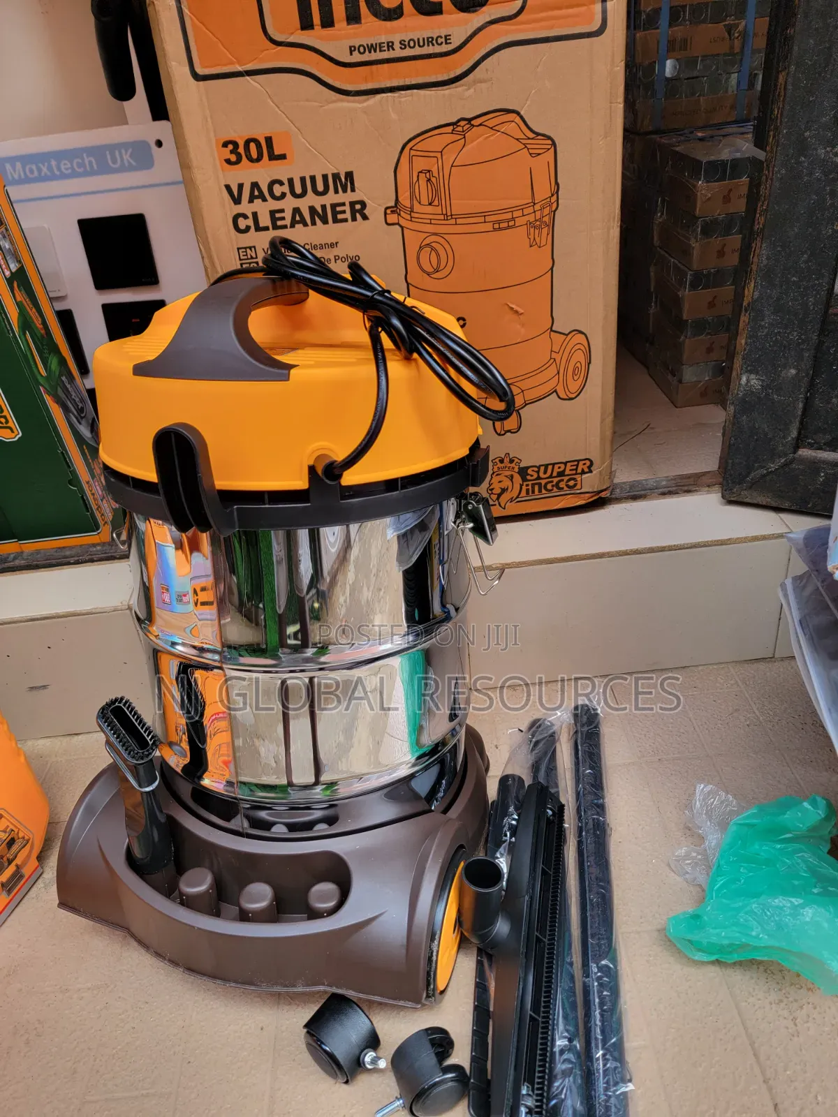30L Vacuum Cleaner Ingco