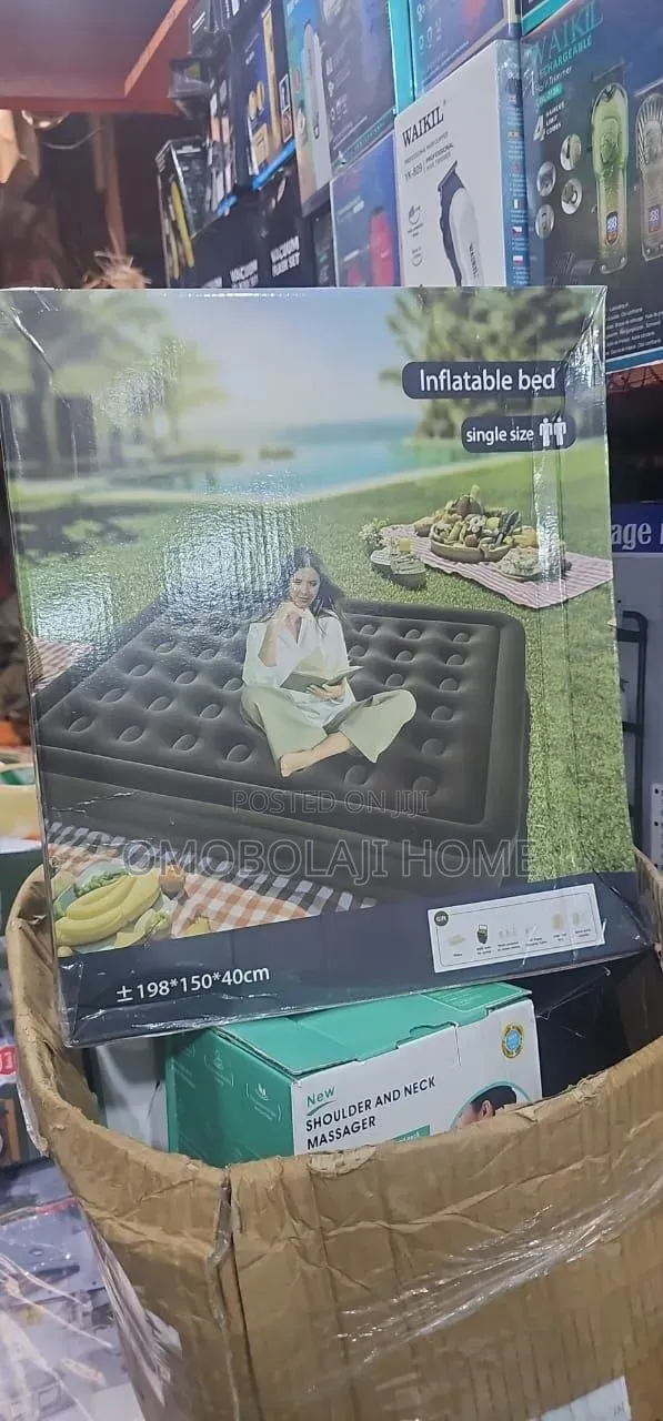 Inflatable Double Air Bed With Built-in Electric Pump 198x150x40cm