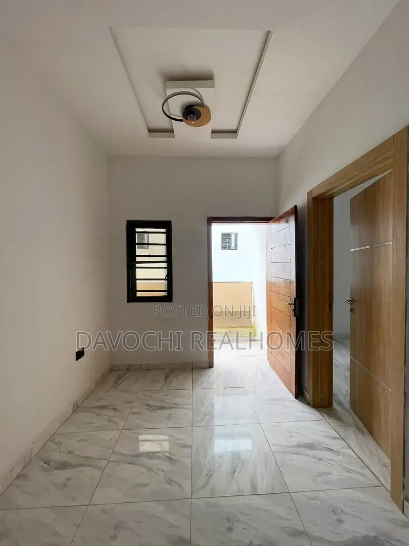 3bdrm Duplex in Ikota for rent
