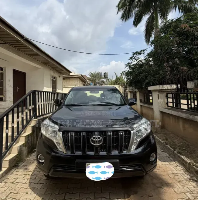 Toyota Land Cruiser Prado 2017 Black