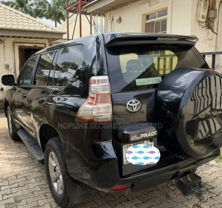 Toyota Land Cruiser Prado 2017 Black