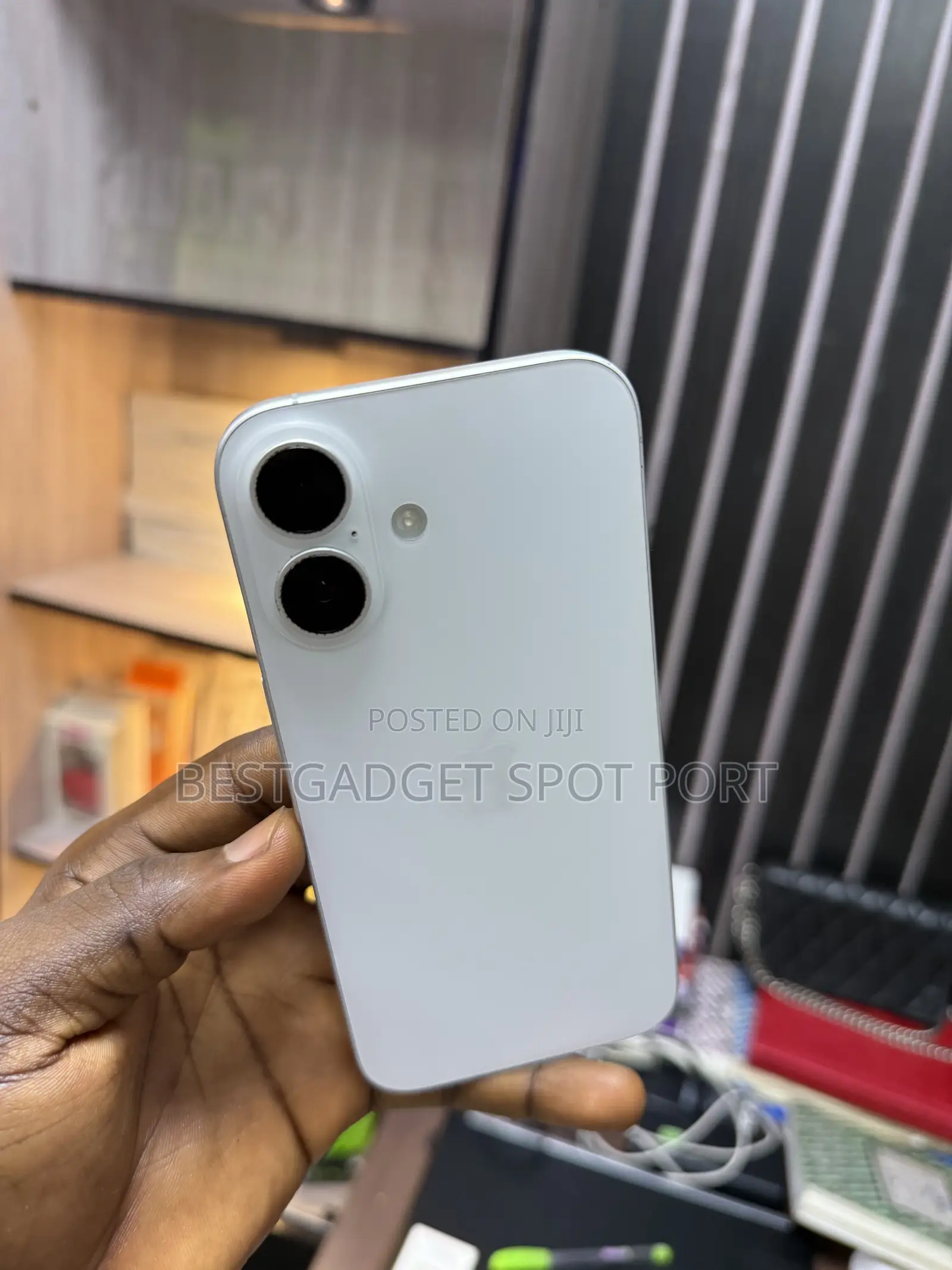 Apple iPhone 16 128 GB White