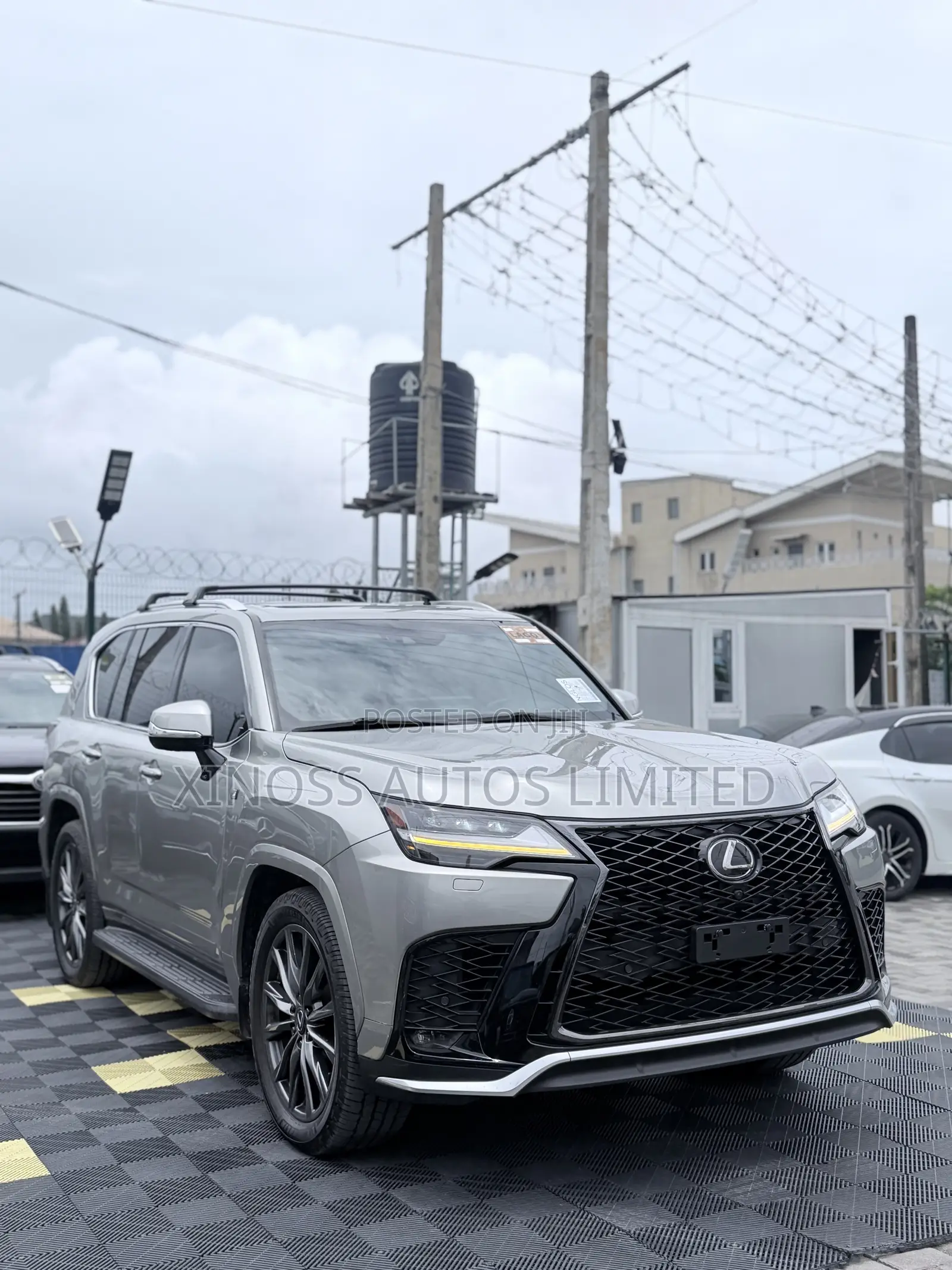 Lexus LX 600 2024 Gold