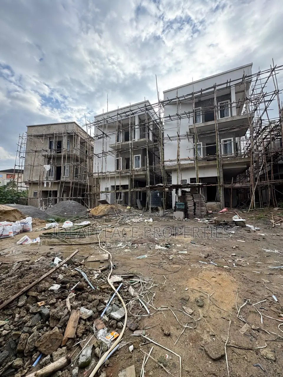 4bdrm Duplex in Adeniyi Jones for sale