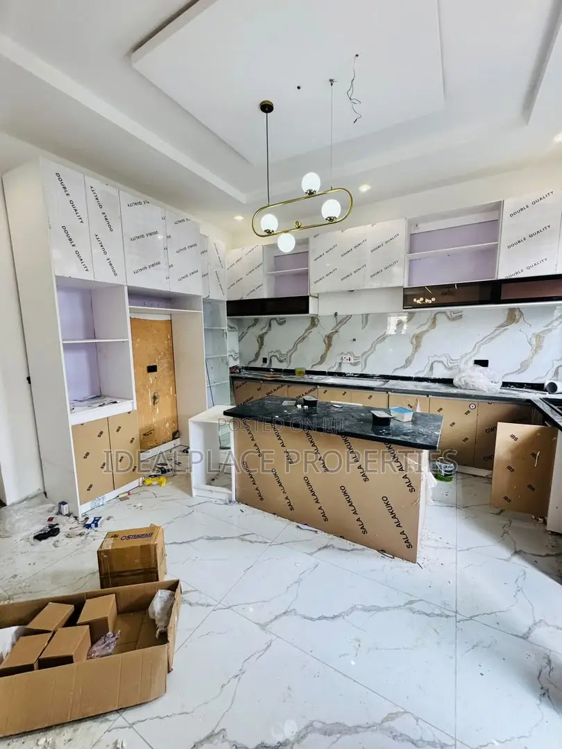 5bdrm Duplex in GRA Phase 2 Shangisha for rent