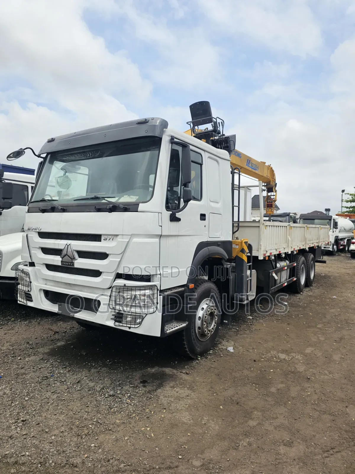 Howo 12.5-Ton Hydraulic Crane (Hiab) Truck