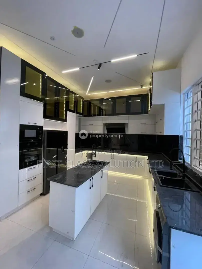 Furnished 5bdrm Duplex in Enugu State for sale