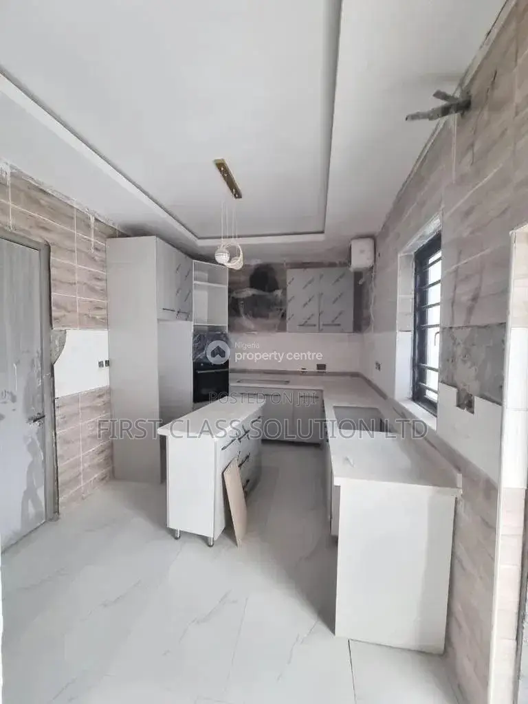 Furnished 5bdrm Duplex in Enugu State for sale