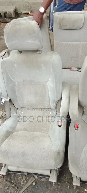Middle and Last Seat Sienna 2005/2006 Model