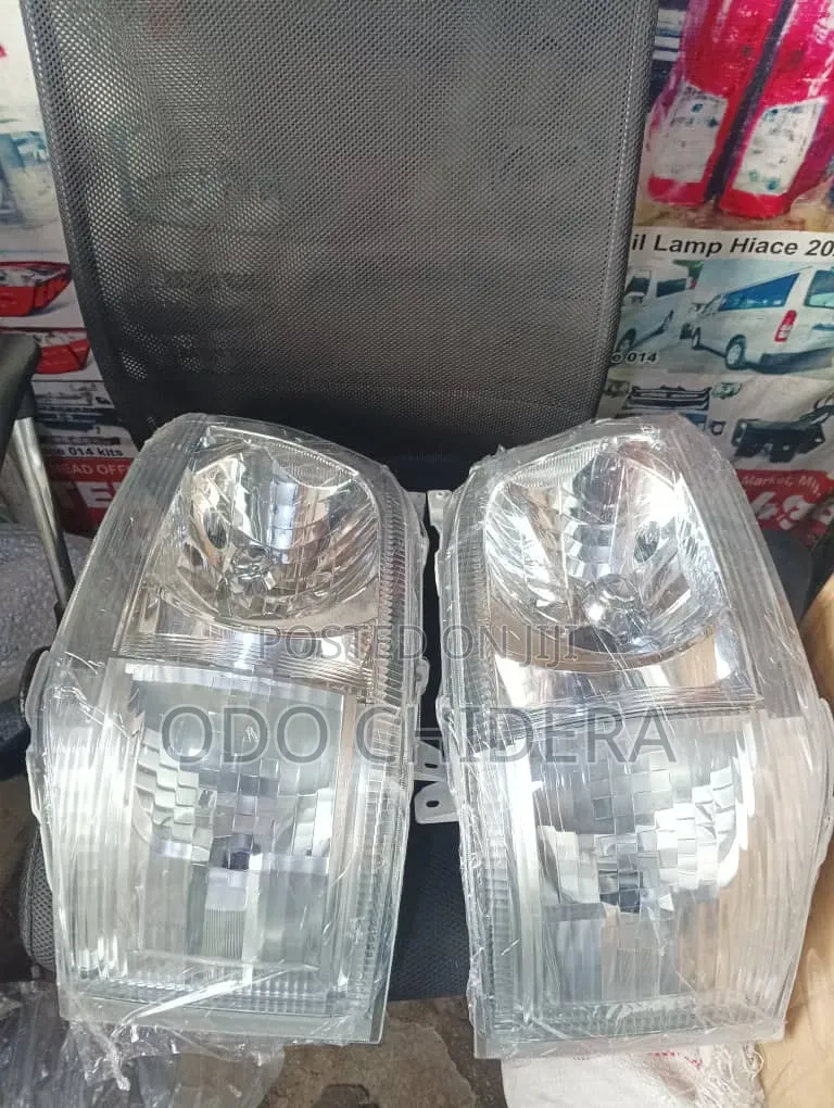Head Lamp Hiace 2015