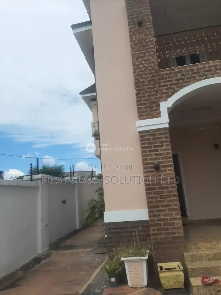 Furnished 6bdrm Duplex in Enugu State for sale