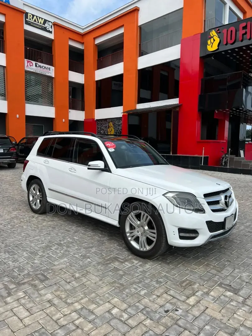 Mercedes-Benz GLK-Class Base GLK 350 4dr 4x2 (3.5L 6cyl 7A) 2015 White