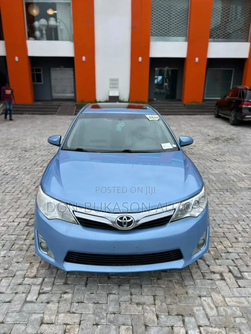 Toyota Camry XLE 4dr Sedan (2.5L 4cyl 6A) 2012 Blue
