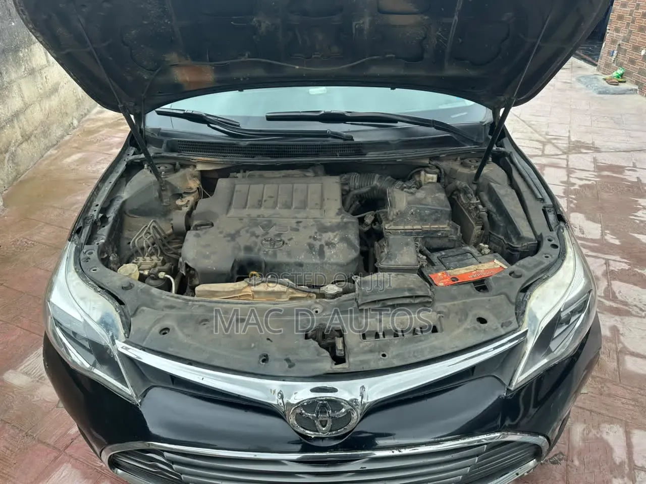 Toyota Avalon Limited Sedan FWD (3.5L 6cyl 6A) 2017 Black