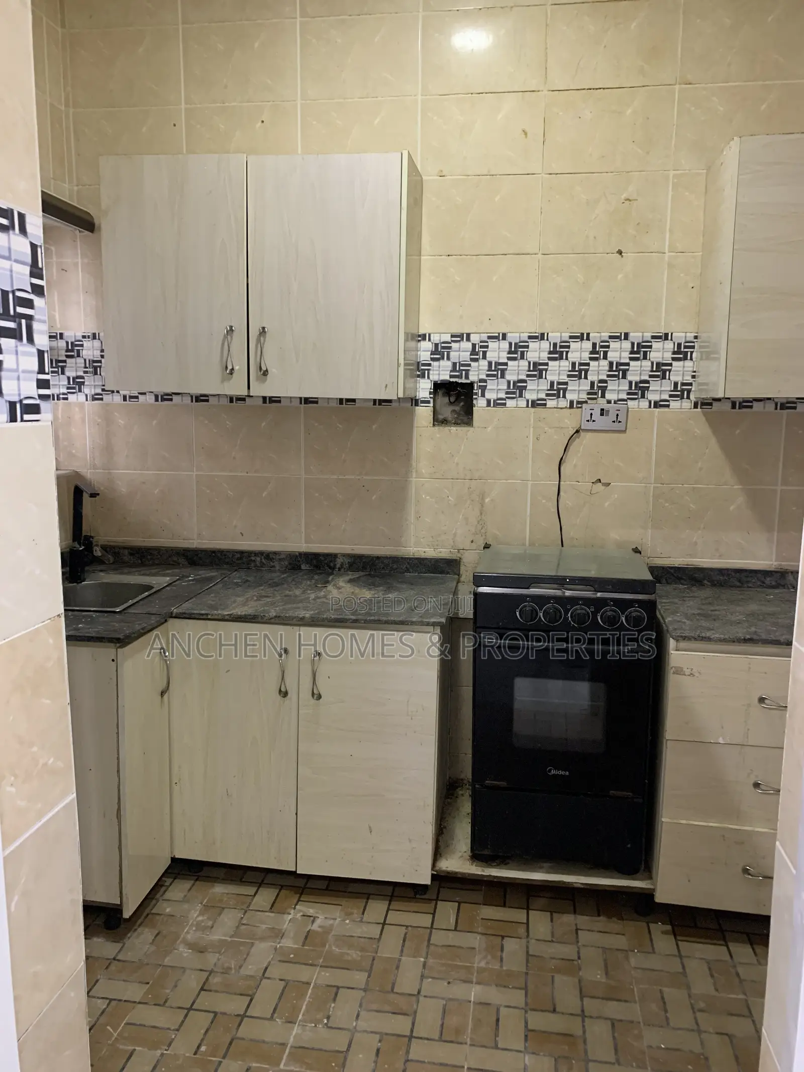 2bdrm Apartment in Ikota Gra, Lekki for rent