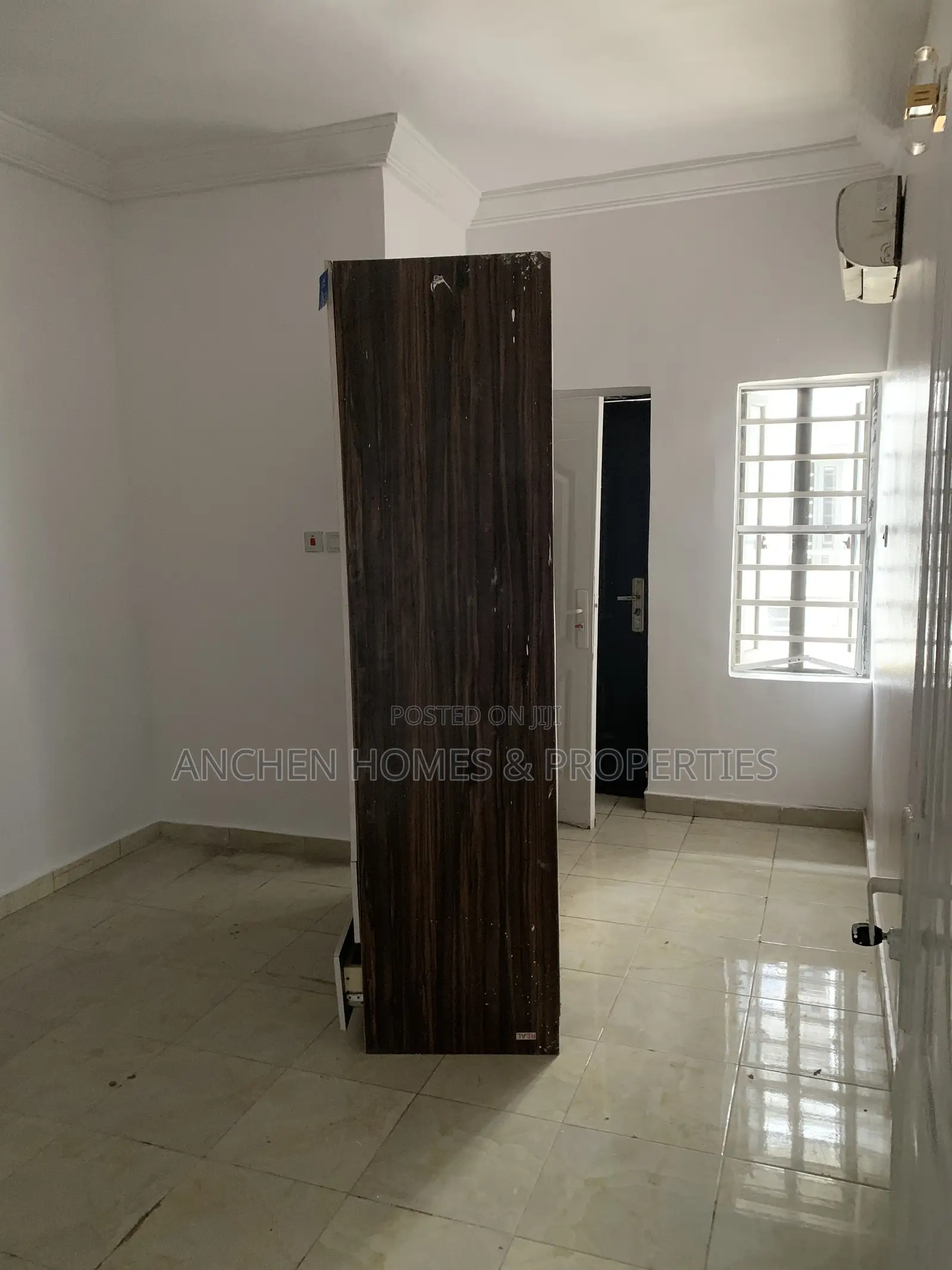 2bdrm Apartment in Ikota Gra, Lekki for rent