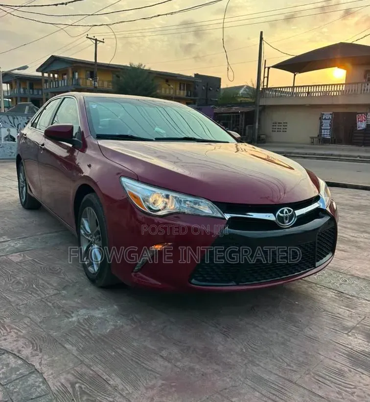 Toyota Camry SE 4dr Sedan (2.5L 4cyl 6A) 2015 Burgundy