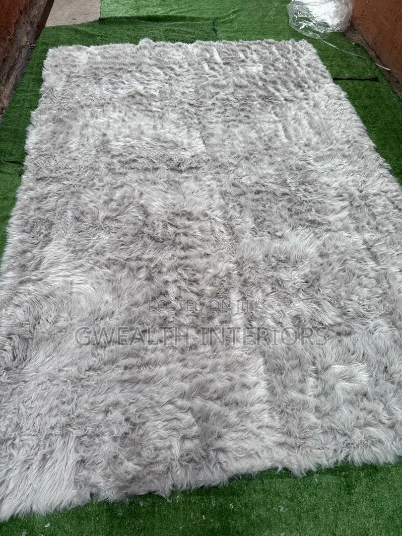 Pure White Fluffy Center Rugs Available in Different Colours