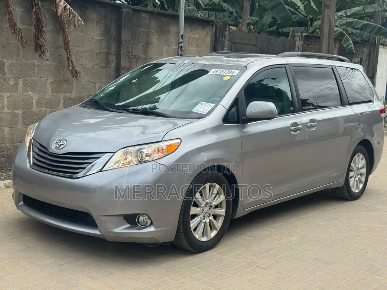 Toyota Sienna XLE 8 Passenger 2011 Gray
