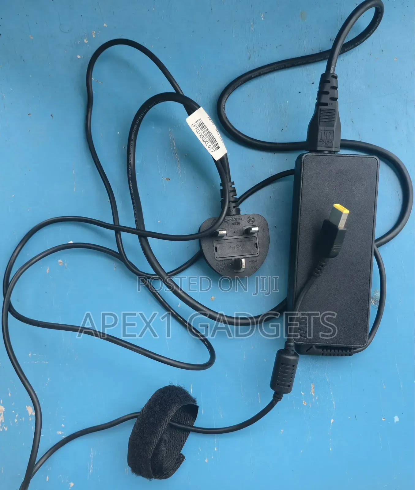 90 Watts Lenovo Square Mouth Charger