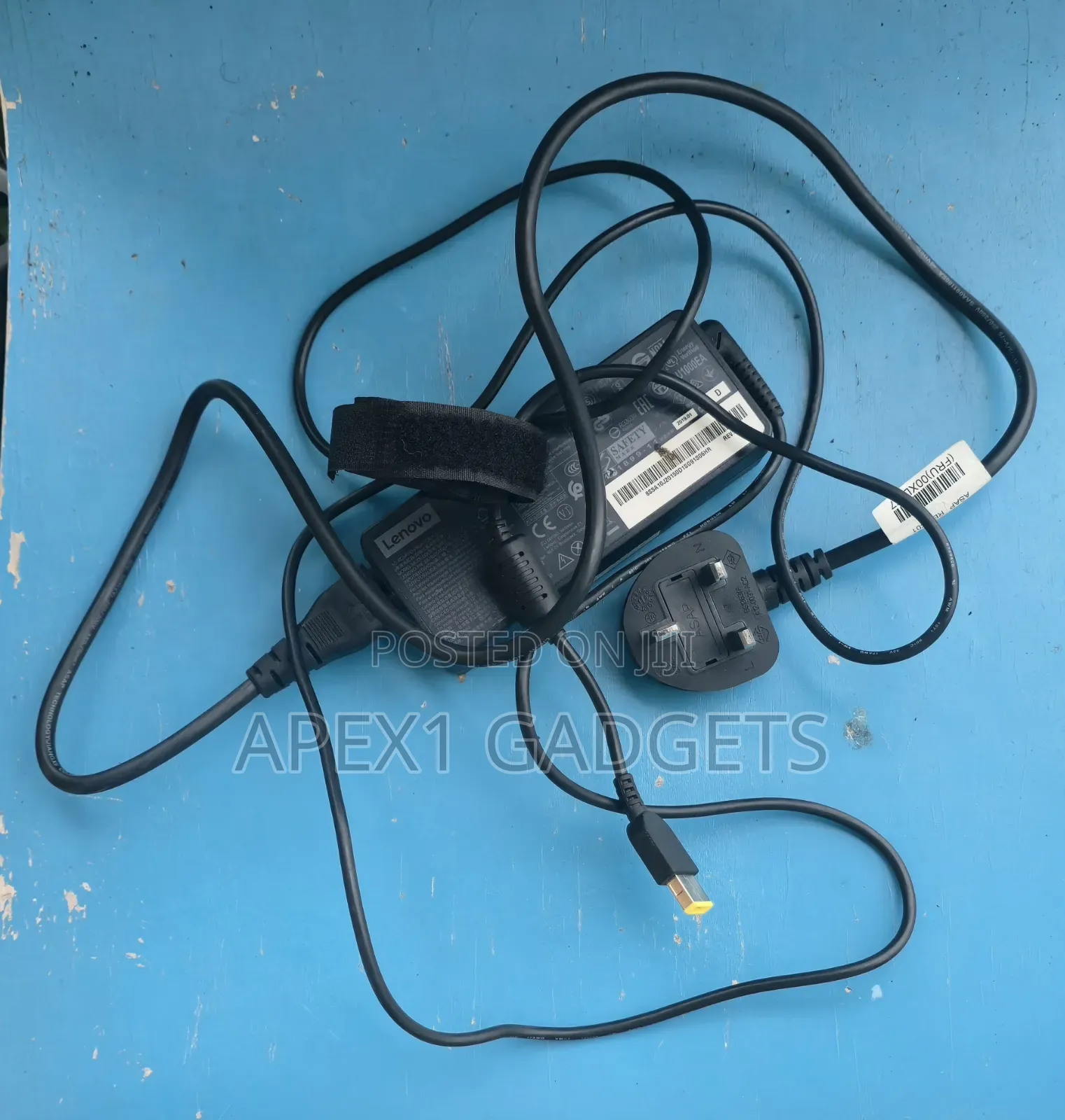 90 Watts Lenovo Square Mouth Charger