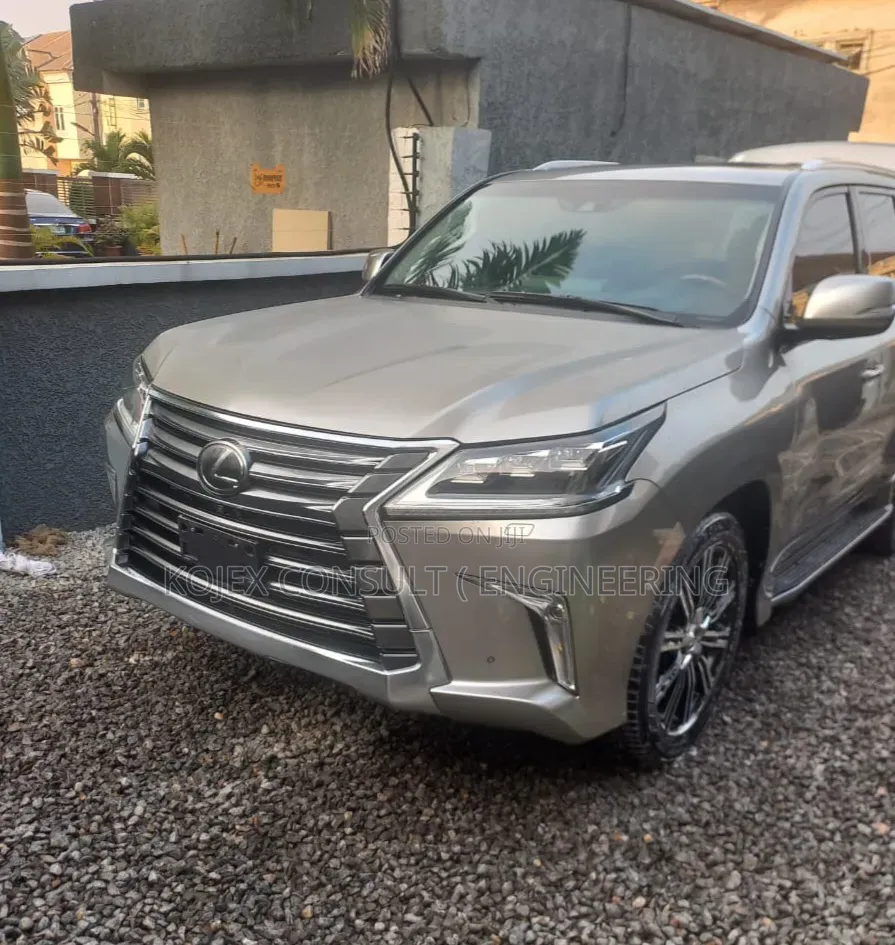 Lexus LX 2018 Black