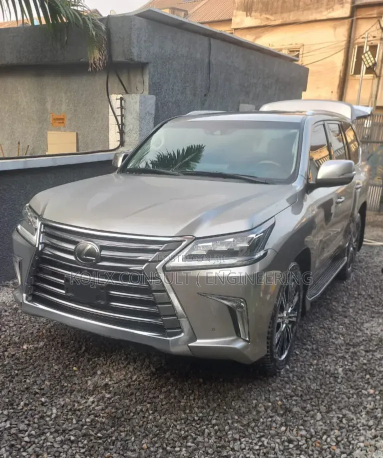 Lexus LX 2018 Black