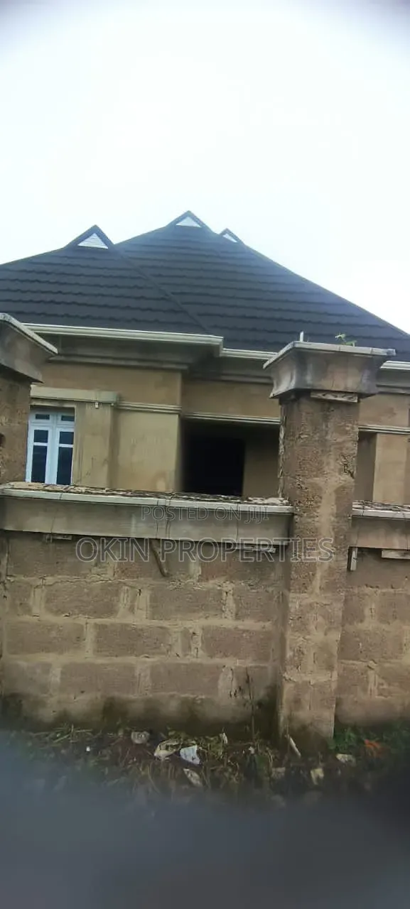 3bdrm Bungalow in Country Home, Osogbo for sale